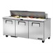 Comptoir de préparation 3 portes 538L True 18 GN 1/6 TSSU-72-18-HC 