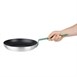 Poêle en aluminium antiadhésive Hygiplas Teflon Platinum Plus avec poignée verte 28cm