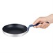 Poêle en aluminium antiadhésive Hygiplas Teflon Platinum Plus avec poignée bleue 20cm
