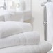 Serviettes blanches Mitre Comfort Nova 