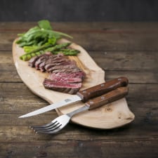 Couteaux et fourchettes à steak