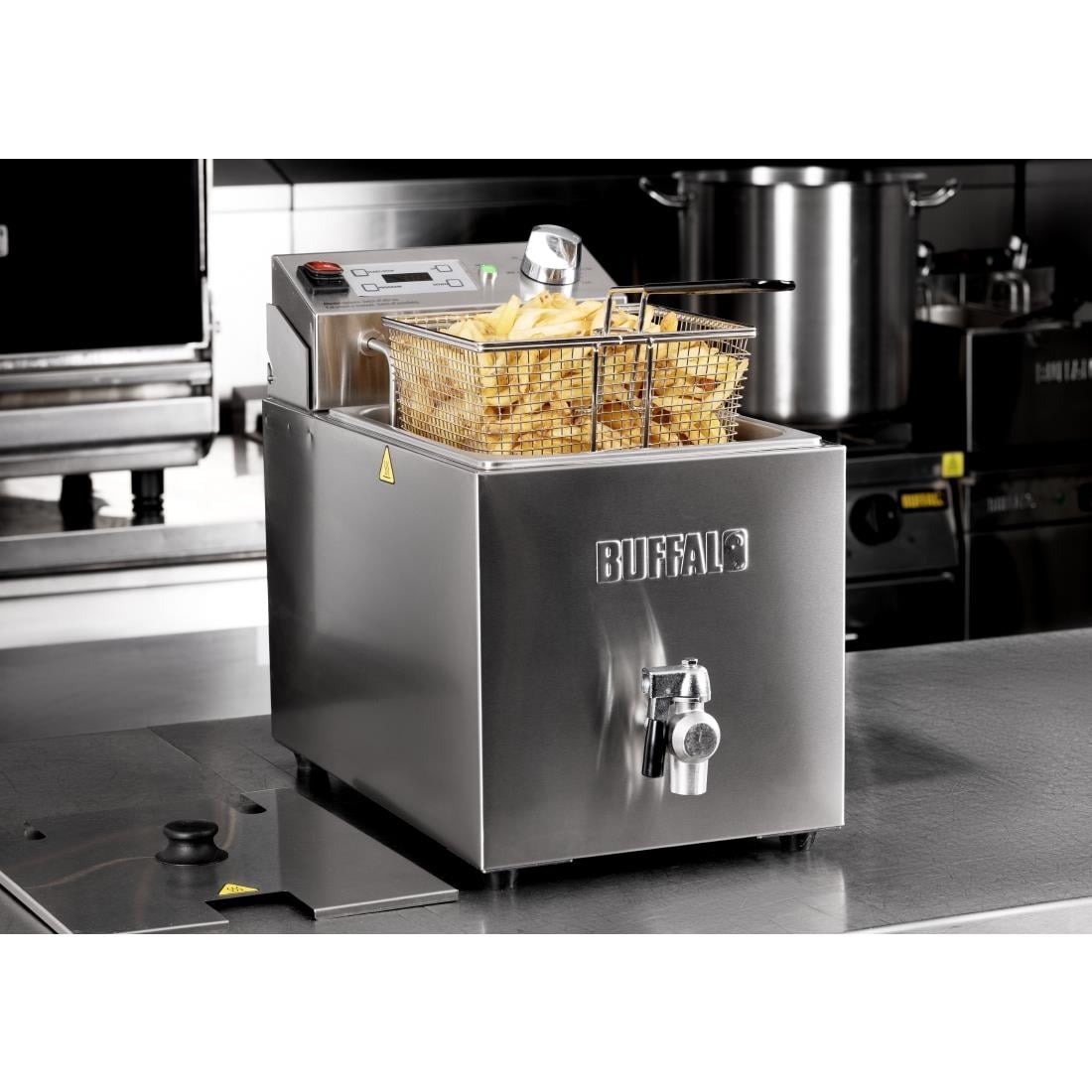Friteuse électrique simple avec minuterie Buffalo 8L CU620