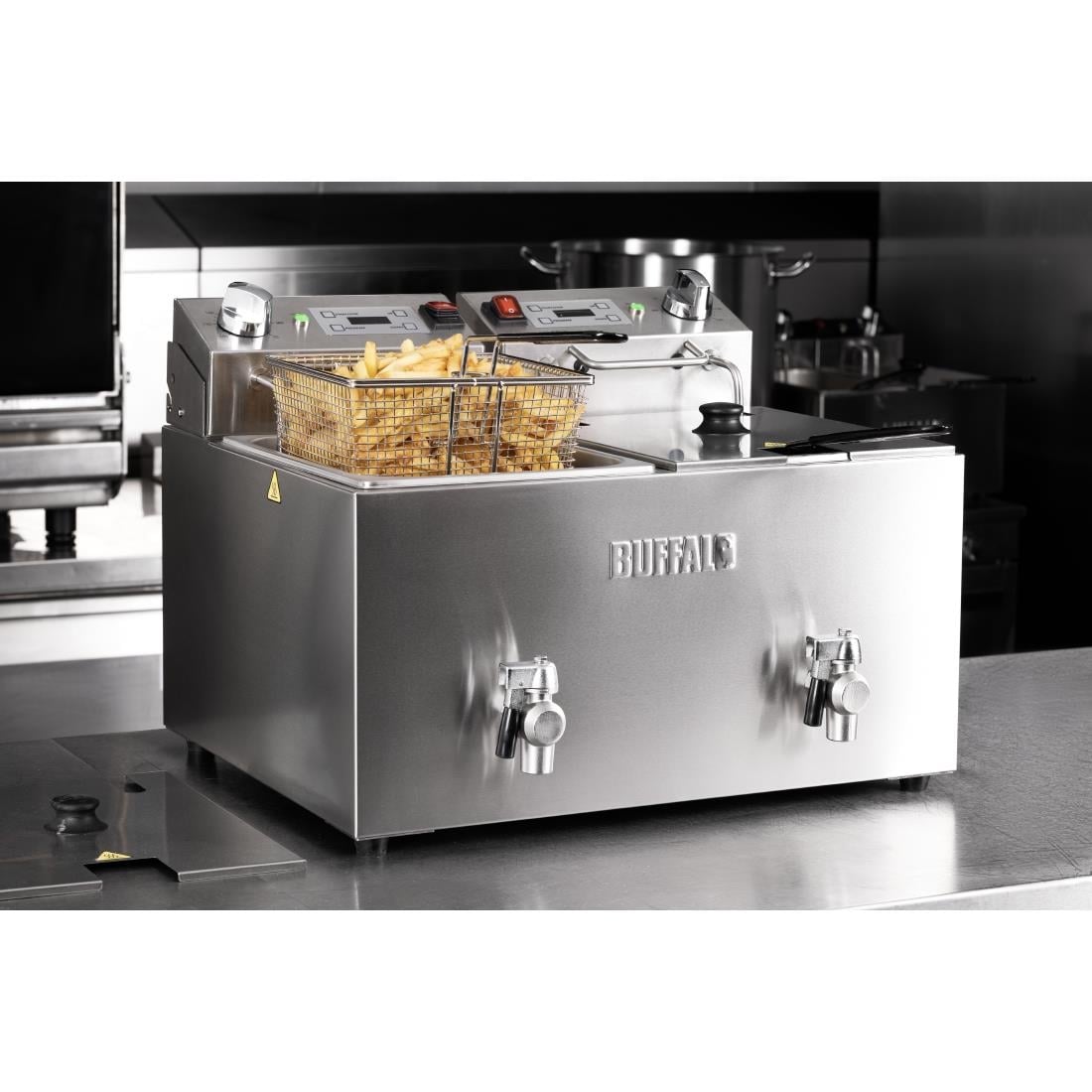 Friteuse électrique double avec minuterie Buffalo 2x8L CU621