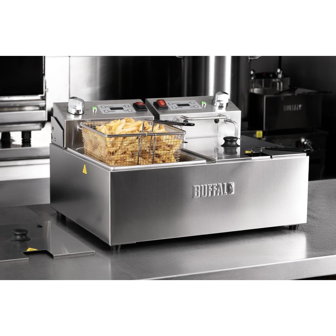 Friteuse électrique double avec minuterie Buffalo 2x5L CU624